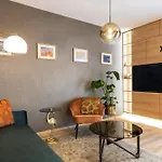 Fancy Residence Private Parking & Garden